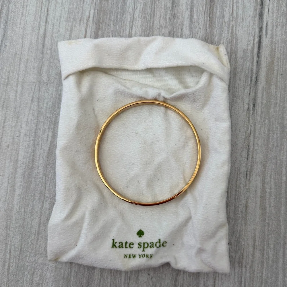 Kate Spade New York idiom heart of gold bangle - Picture 3 of 5